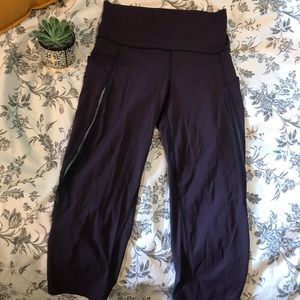 🍋 Lululemon purple cropped tights🍋